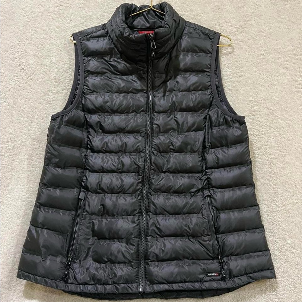 dark grey puffer vest Gerry size medium fall puffer vest